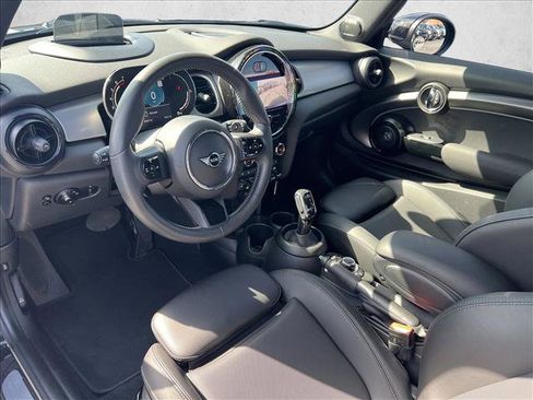 Used 2022 MINI Cooper S image 11