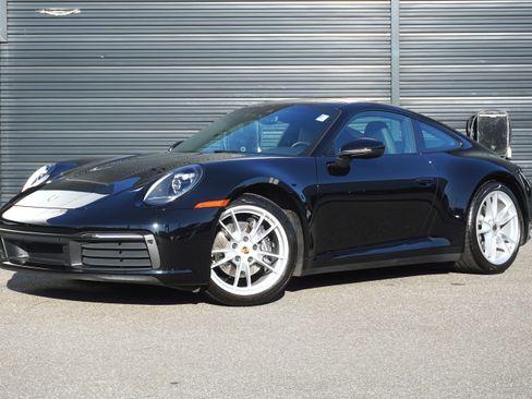Certified 2020 Porsche 911 Carrera RWD image 1