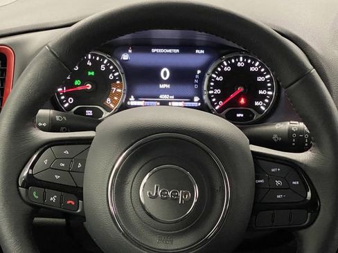 Used 2022 Jeep Renegade Trailhawk w/ Trailer Tow Group image 16