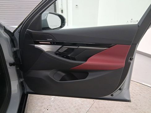 New 2026 BMW 530i w/ M Sport Package image 31