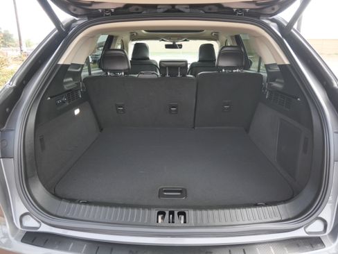 Used 2022 Lincoln Nautilus Reserve w/ Equipment Group 201A image 8