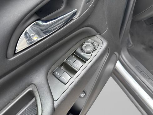 Used 2023 Chevrolet Equinox LT AWD/4WD image 19