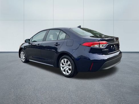 Used 2026 Toyota Corolla LE image 7
