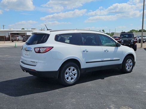 Used 2016 Chevrolet Traverse LS FWD image 6