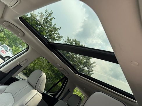 Certified 2023 Honda Pilot Elite image 21