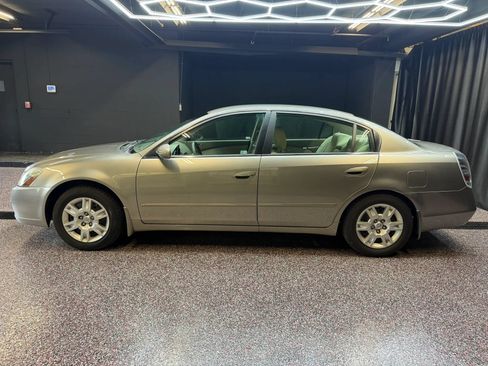 Used 2006 Nissan Altima 2.5 S w/ (K92) Protection Pkg FWD image 4
