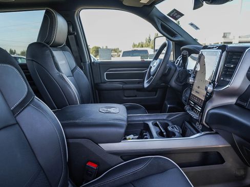 Used 2025 RAM 2500 Laramie image 17