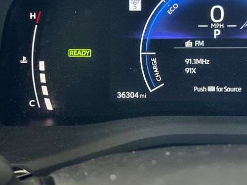 Used 2025 Toyota Camry LE image 24