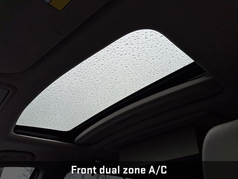 Used 2016 Honda Odyssey Touring Elite image 15