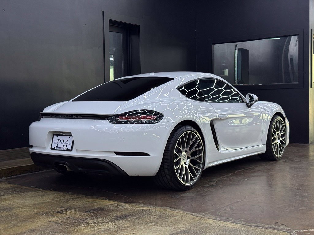 Used 2018 Porsche 718 Cayman RWD image 7