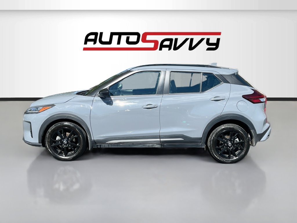 Used 2023 Nissan Kicks SR w/ SR Premium Package FWD image 4
