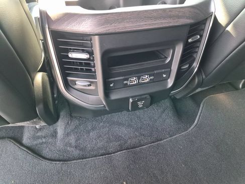 Used 2026 RAM 1500 Laramie w/ Laramie Preferred Package AWD/4WD image 16