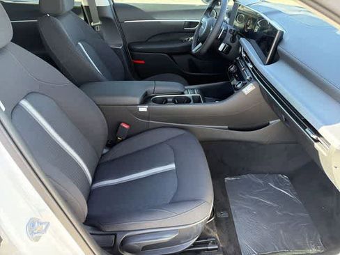 New 2026 Hyundai Sonata SEL FWD image 18