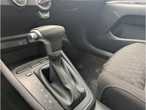 Used 2021 Kia Rio S FWD image 19