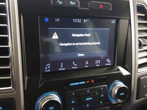 Used 2016 Ford F150 Lariat w/ Equipment Group 502A Luxury AWD/4WD image 20