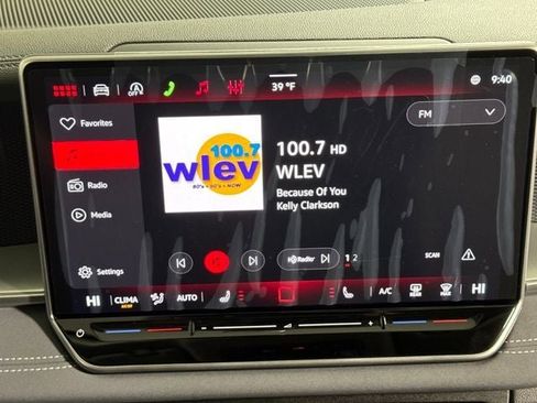 New 2026 Volkswagen Tiguan SE image 21