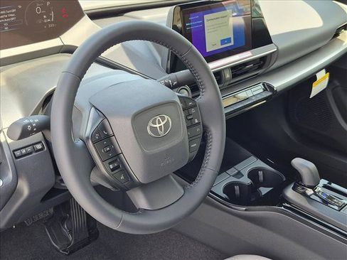 New 2026 Toyota Prius LE FWD image 3