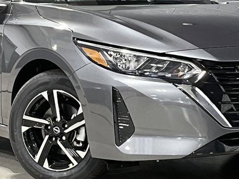New 2025 Nissan Sentra SV image 4