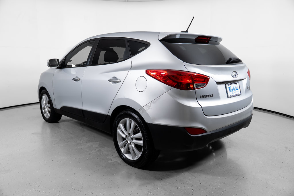 Used 2010 Hyundai Tucson Limited w/ Premium Pkg 4 FWD image 12
