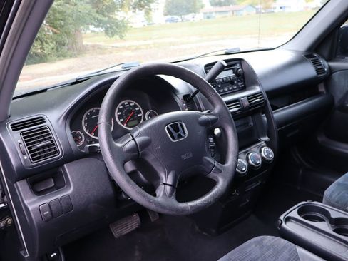 Used 2004 Honda CR-V LX image 16