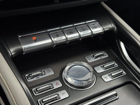 Used 2024 Lincoln Nautilus Premier w/ Equipment Group 102A image 19