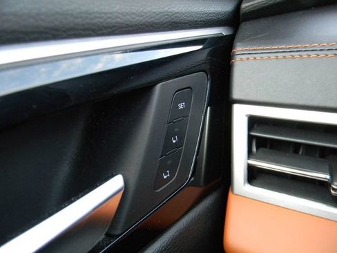 Used 2022 Mitsubishi Outlander SEL AWD/4WD image 16