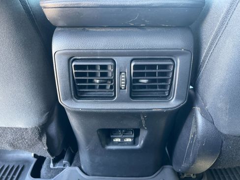 Used 2021 Toyota RAV4 XLE w/ Convenience Package AWD/4WD image 14