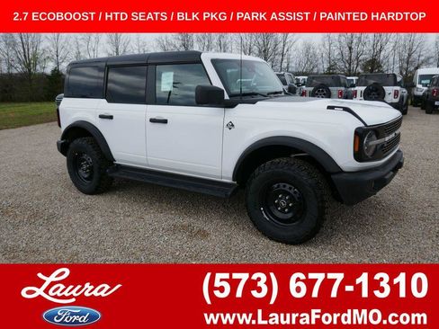 New 2026 Ford Bronco Outer Banks AWD/4WD image 1