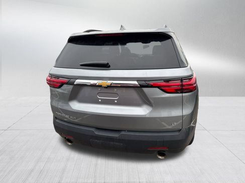 Used 2023 Chevrolet Traverse LT image 6