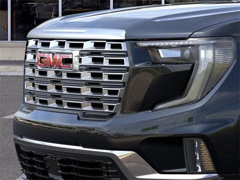 New 2026 GMC Acadia Denali w/ Super Cruise Package image 13