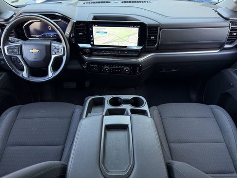 Used 2025 Chevrolet Silverado 1500 LT RWD image 12