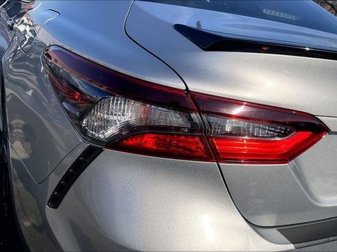 Used 2021 Toyota Camry SE image 29