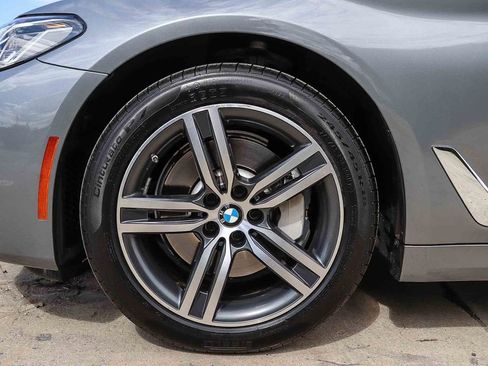 Certified 2023 BMW 530i w/ Convenience Package RWD image 14