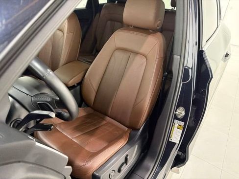 Used 2018 Audi Q5 2.0T Premium Plus w/ Premium Plus Package AWD/4WD image 13
