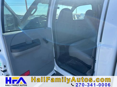Used 2006 Ford F350 XL RWD image 13