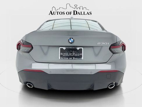Used 2025 BMW 230i Coupe w/ Premium Package RWD image 10