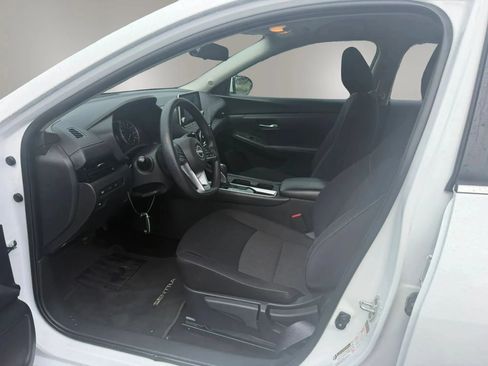 Used 2024 Nissan Sentra SV FWD image 24