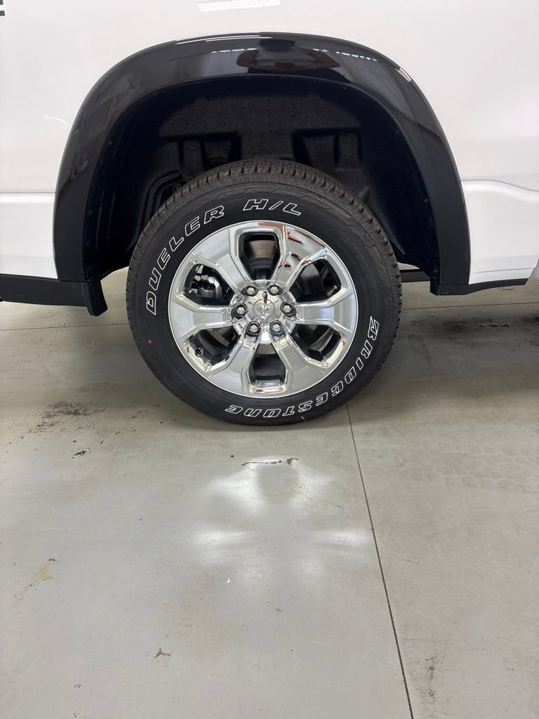 New 2026 RAM 1500 Big Horn AWD/4WD image 32