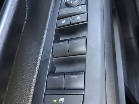 New 2026 Toyota Tacoma SR image 18