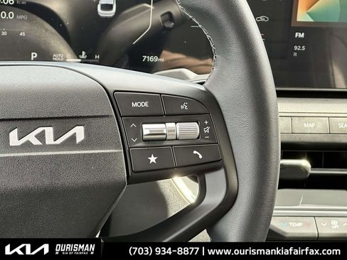 Certified 2025 Kia K4 EX image 9