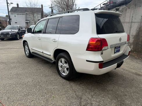 Used 2014 Toyota Land Cruiser AWD/4WD image 3