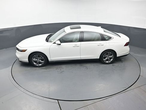 Used 2024 Honda Accord EX-L image 34