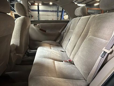Used 2004 Toyota Corolla LE image 10