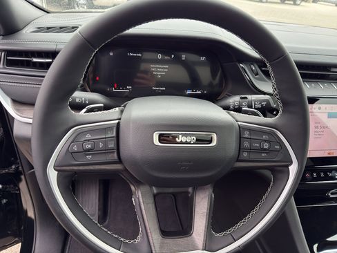 New 2026 Jeep Grand Cherokee Limited Reserve AWD/4WD image 15