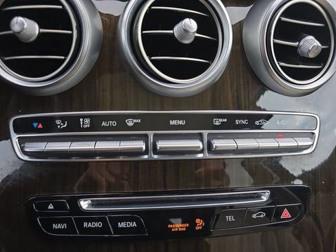 Used 2017 Mercedes-Benz GLC 300 GLC 300 image 4