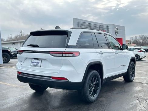 New 2026 Jeep Grand Cherokee 4WD image 13