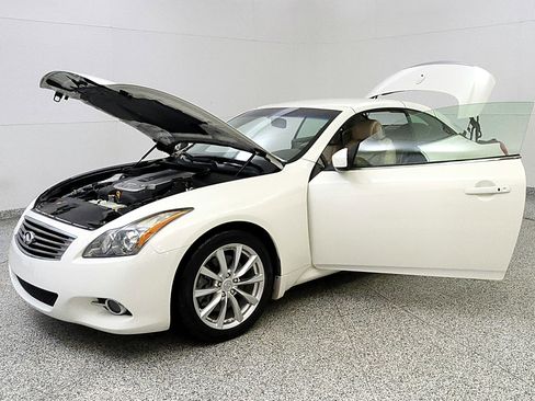 Used 2013 INFINITI G37 Convertible w/ Premium Pkg RWD image 10