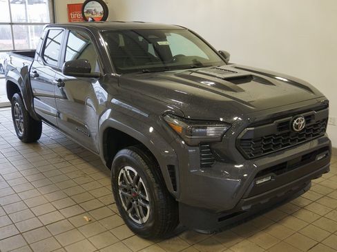 New 2026 Toyota Tacoma TRD Sport image 2