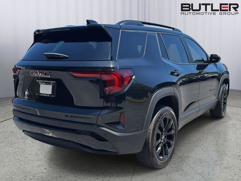 Used 2025 GMC Terrain Elevation w/ Black Edition AWD/4WD image 5