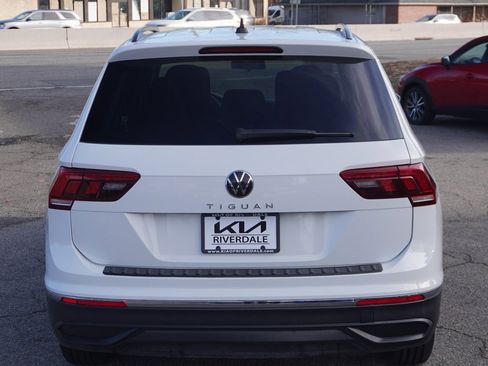 Used 2022 Volkswagen Tiguan S image 11